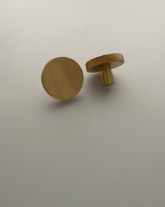 Knopp 31mm mäss räfflad